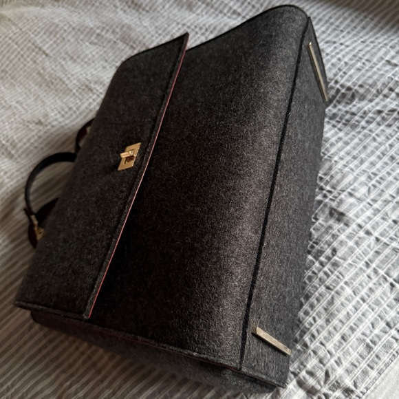 Hugo Boss Runway Kelly Style Bag - Picture 6 of 14